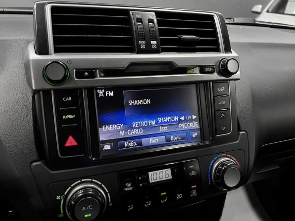 Toyota Land Cruiser Prado 150 Series Рестайлинг 1 с пробегом 2015 года, цена 3 295 000 рублей, 273103 км, внедорожник, Автокод Объявления