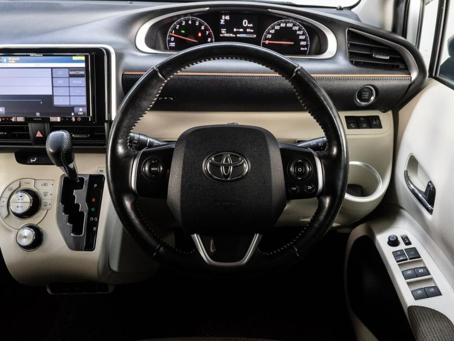 Toyota Sienta II Тюмень  - изображение 23