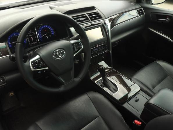 Toyota Camry VII (XV50) Рестайлинг с пробегом 2016 года, цена 1 930 000 рублей, 131167 км, седан, Автокод Объявления