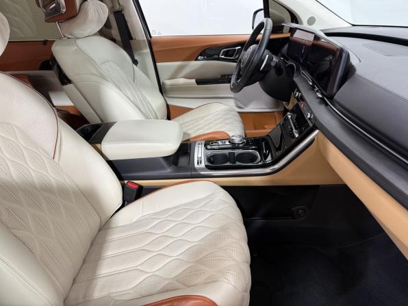 Kia Carnival IV с пробегом 2022 года, цена 5 440 000 рублей, 33368 км, минивэн, Автокод Объявления