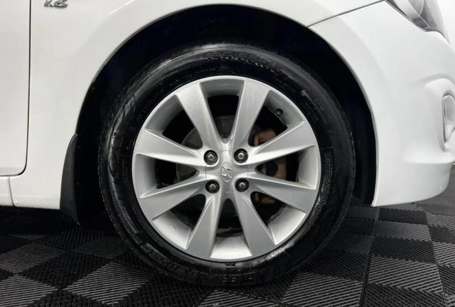 Hyundai Solaris I с пробегом 2014 года, цена 950 000 рублей, 133548 км, хэтчбек, Автокод Объявления