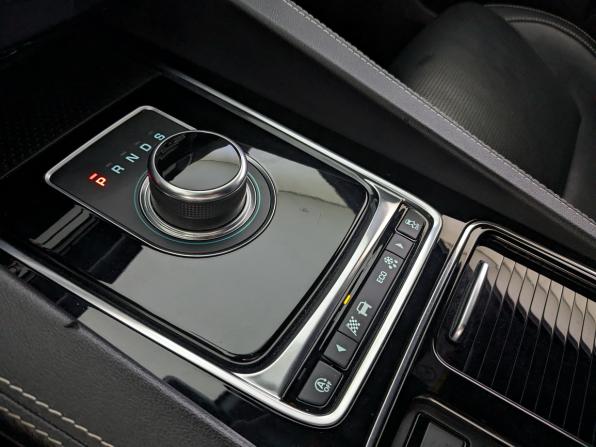 Jaguar F-Pace I с пробегом 2020 года, цена 3 350 000 рублей, 110011 км, внедорожник, Автокод Объявления