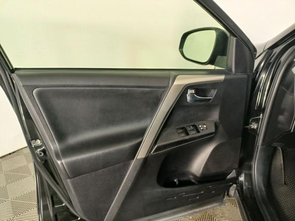 Toyota RAV4 IV (XA40) с пробегом 2013 года, цена 1 399 000 рублей, 176000 км, внедорожник, Автокод Объявления