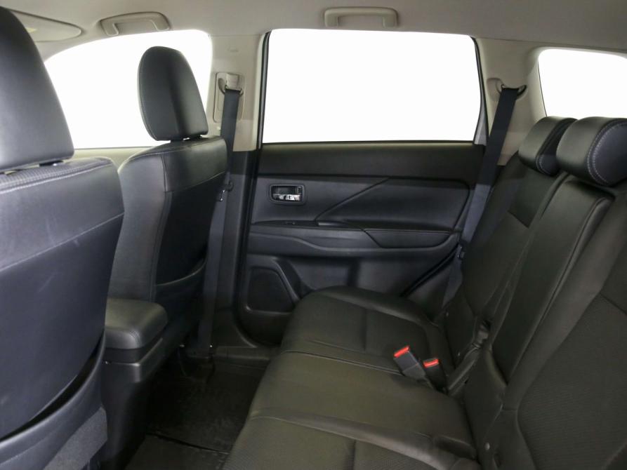 Mitsubishi Outlander III Рестайлинг 2 Санкт-Петербург  - изображение 18