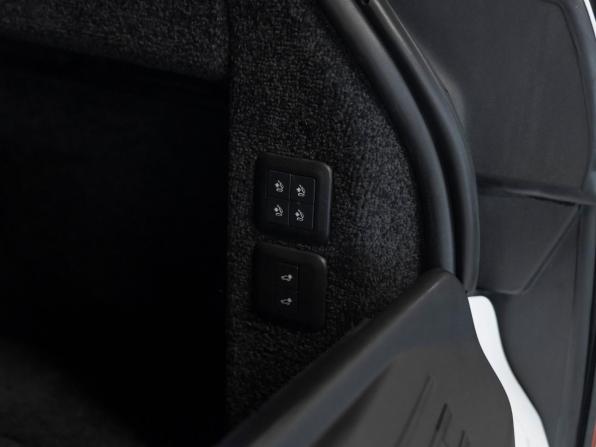 Land Rover Range Rover IV Рестайлинг с пробегом 2019 года, цена 9 200 000 рублей, 53503 км, внедорожник, Автокод Объявления