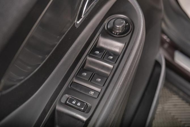 Opel Mokka I с пробегом 2014 года, цена 1 249 000 рублей, 176500 км, внедорожник, Автокод Объявления