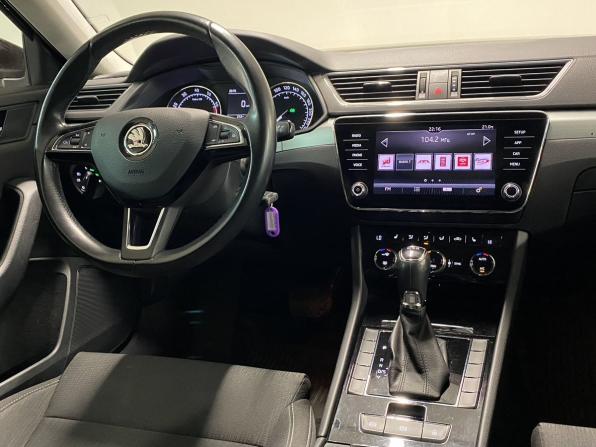 Skoda Superb III с пробегом 2019 года, цена 1 770 000 рублей, 112761 км, лифтбек, Автокод Объявления