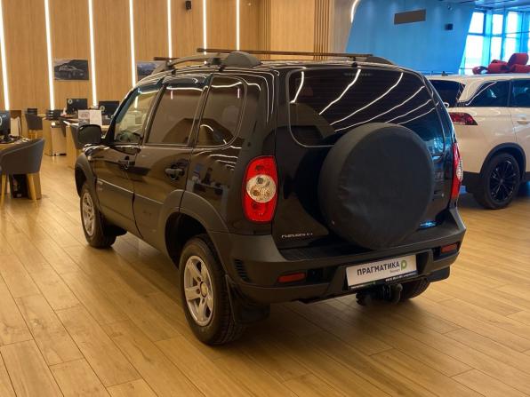 Chevrolet Niva I Рестайлинг с пробегом 2018 года, цена 699 000 рублей, 80000 км, внедорожник, Автокод Объявления