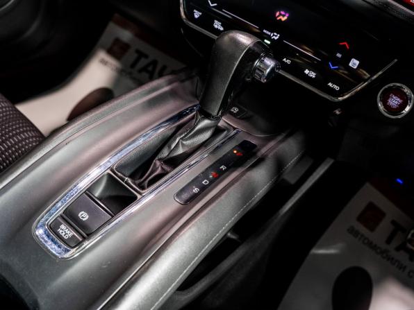Honda Vezel I с пробегом 2014 года, цена 1 560 000 рублей, 80890 км, внедорожник, Автокод Объявления