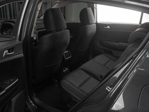 Kia Sportage IV Рестайлинг с пробегом 2019 года, цена 2 479 000 рублей, 83000 км, внедорожник, Автокод Объявления