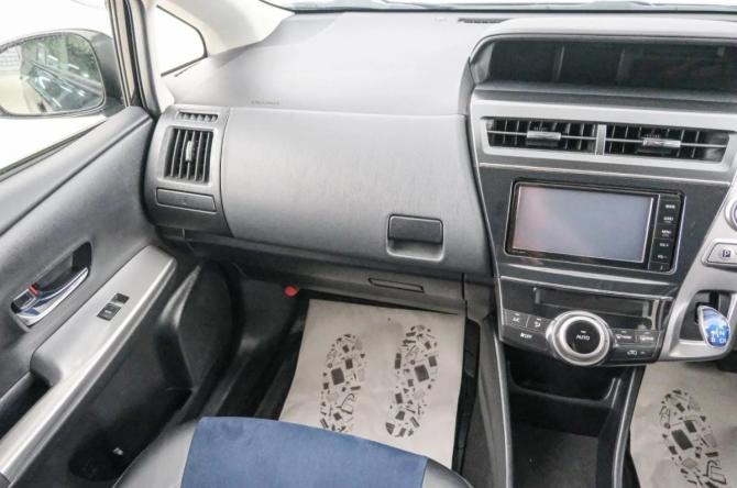 Toyota Prius Alpha I (ZVW40/41) Рестайлинг с пробегом 2016 года, цена 1 429 000 рублей, 154260 км, универсал, Автокод Объявления