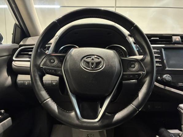 Toyota Camry VIII (XV70) с пробегом 2021 года, цена 2 399 000 рублей, 98000 км, седан, Автокод Объявления