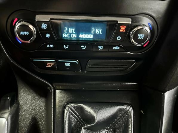 Ford Focus III с пробегом 2011 года, цена 732 849 рублей, 215845 км, седан, Автокод Объявления