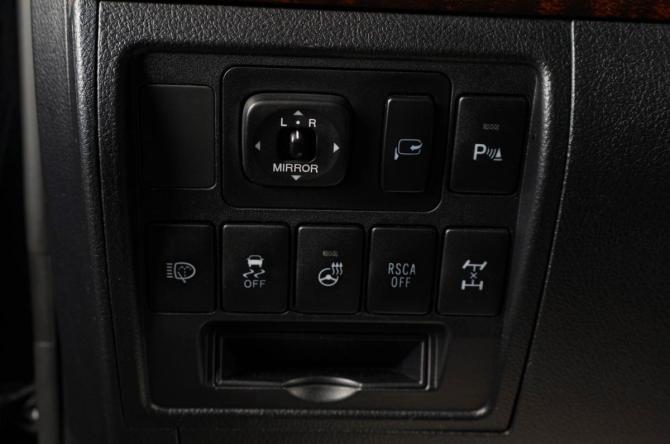 Toyota Land Cruiser 200 Series с пробегом 2014 года, цена 3 849 000 рублей, 280000 км, внедорожник, Автокод Объявления