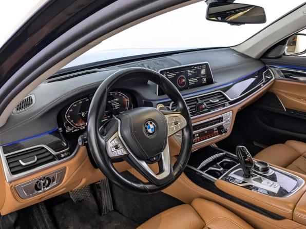 BMW 7 серии VI (G11/G12) Рестайлинг с пробегом 2022 года, цена 6 030 000 рублей, 124982 км, седан, Автокод Объявления