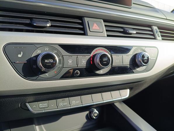 Audi A4 V (B9) с пробегом 2019 года, цена 2 599 000 рублей, 110015 км, седан, Автокод Объявления