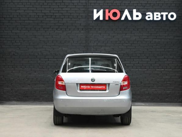 Skoda Fabia II Рестайлинг с пробегом 2011 года, цена 540 000 рублей, 223180 км, хэтчбек, Автокод Объявления