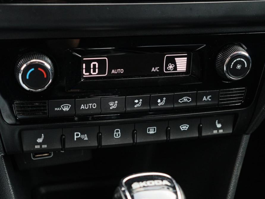 Skoda Rapid I Рестайлинг Москва  - изображение 17
