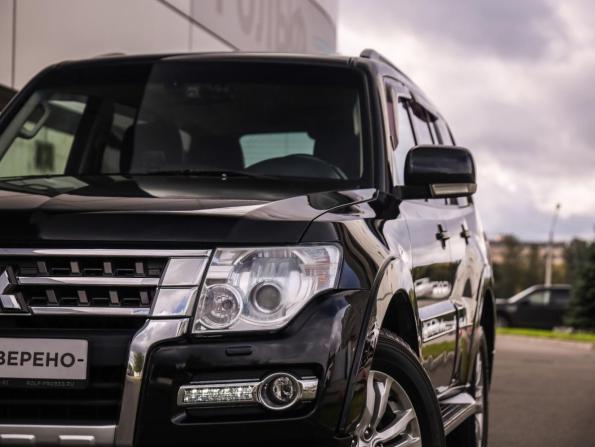Mitsubishi Pajero IV Рестайлинг 2 с пробегом 2018 года, цена 2 399 777 рублей, 153182 км, внедорожник, Автокод Объявления