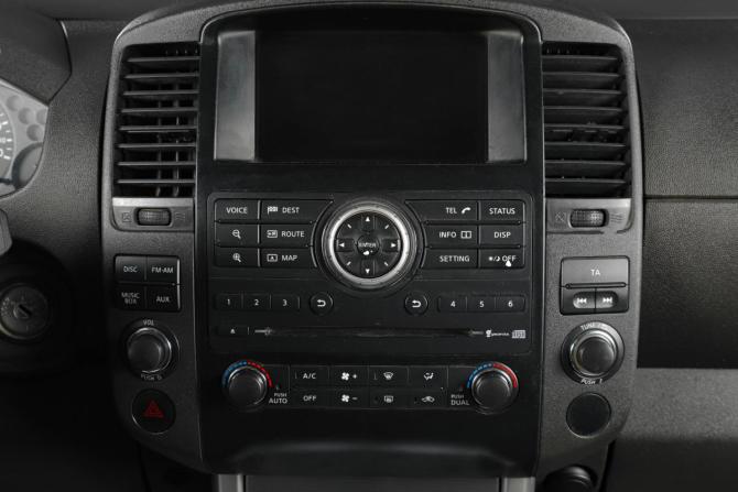 Nissan Navara (Frontier) III (D40) Рестайлинг с пробегом 2011 года, цена 1 729 000 рублей, 203400 км, offers.body_type.unknown, Автокод Объявления