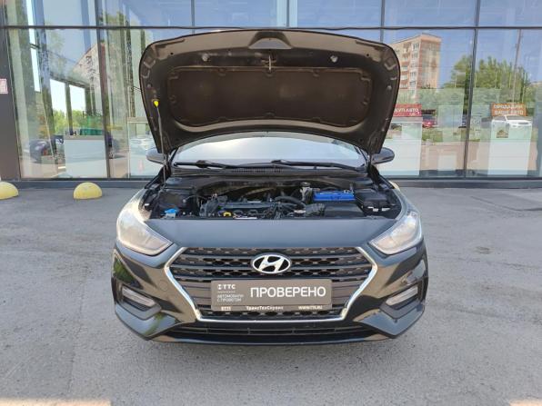 Hyundai Solaris II с пробегом 2018 года, цена 1 199 800 рублей, 120718 км, седан, Автокод Объявления