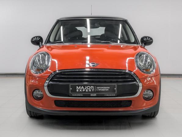 Mini Hatch III (F55/F56) Рестайлинг с пробегом 2019 года, цена 1 915 000 рублей, 42925 км, хэтчбек, Автокод Объявления