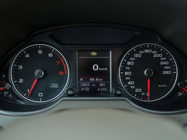 Audi Q5 I (8R) Рестайлинг с пробегом 2015 года, цена 2 489 000 рублей, 118212 км, внедорожник, Автокод Объявления