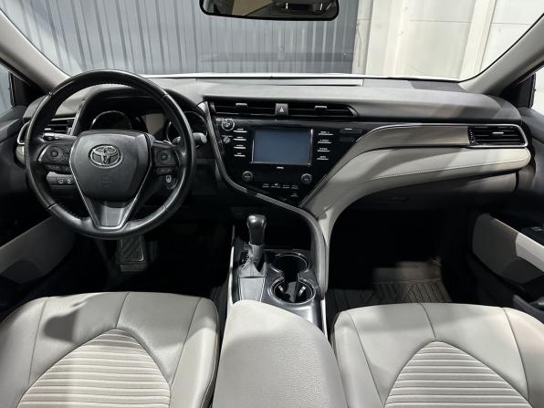 Toyota Camry VIII (XV70) Рестайлинг с пробегом 2020 года, цена 2 889 900 рублей, 50000 км, седан, Автокод Объявления