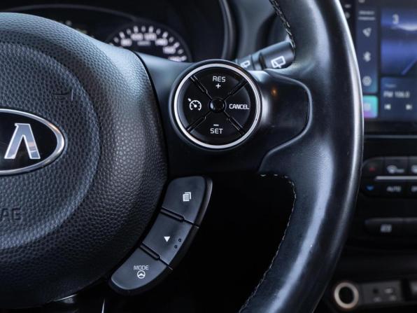 Kia Soul II Рестайлинг с пробегом 2016 года, цена 1 150 000 рублей, 279829 км, хэтчбек, Автокод Объявления