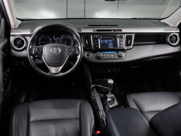 Toyota RAV4 IV (XA40) Рестайлинг с пробегом 2018 года, цена 2 679 000 рублей, 126197 км, внедорожник, Автокод Объявления