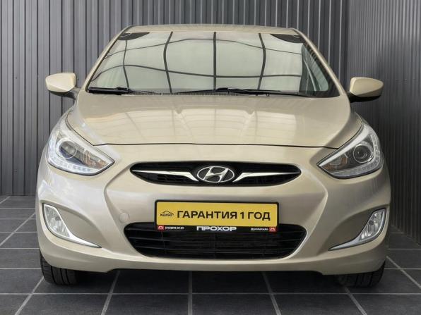 Hyundai Solaris I с пробегом 2014 года, цена 857 000 рублей, 201457 км, седан, Автокод Объявления