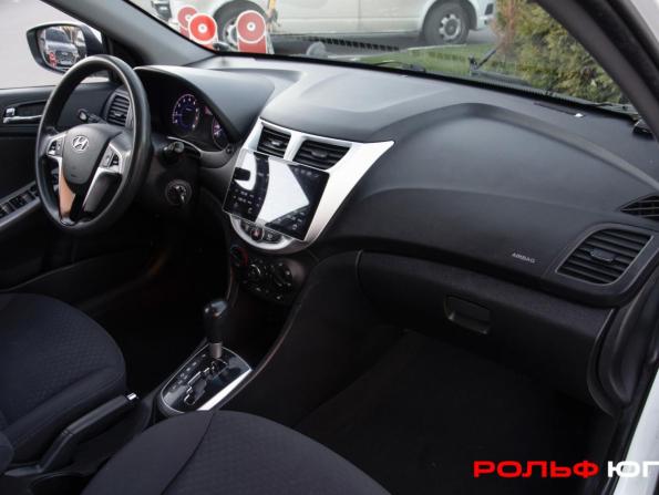 Hyundai Solaris I с пробегом 2013 года, цена 878 000 рублей, 118000 км, хэтчбек, Автокод Объявления