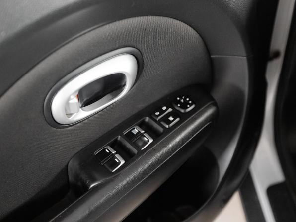 Kia Soul II Рестайлинг с пробегом 2017 года, цена 1 370 000 рублей, 142640 км, хэтчбек, Автокод Объявления