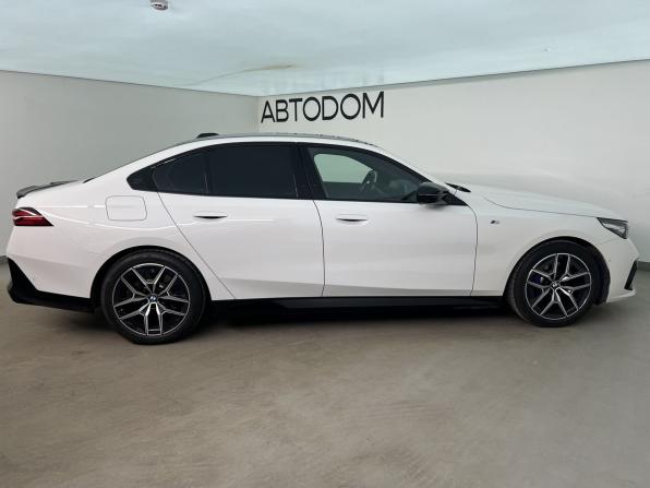 BMW 5 серии VIII (G60/G61/G68) с пробегом 2023 года, цена 6 499 000 рублей, 40133 км, седан, Автокод Объявления