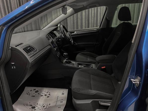 Volkswagen Golf VII с пробегом 2015 года, цена 1 489 000 рублей, 176000 км, универсал, Автокод Объявления