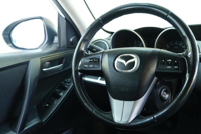 Mazda 3 II (BL) с пробегом 2011 года, цена 969 000 рублей, 197000 км, седан, Автокод Объявления