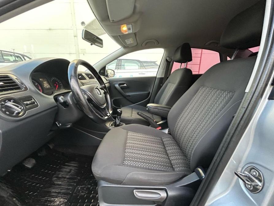 Volkswagen Polo V Рестайлинг Санкт-Петербург  - изображение 11