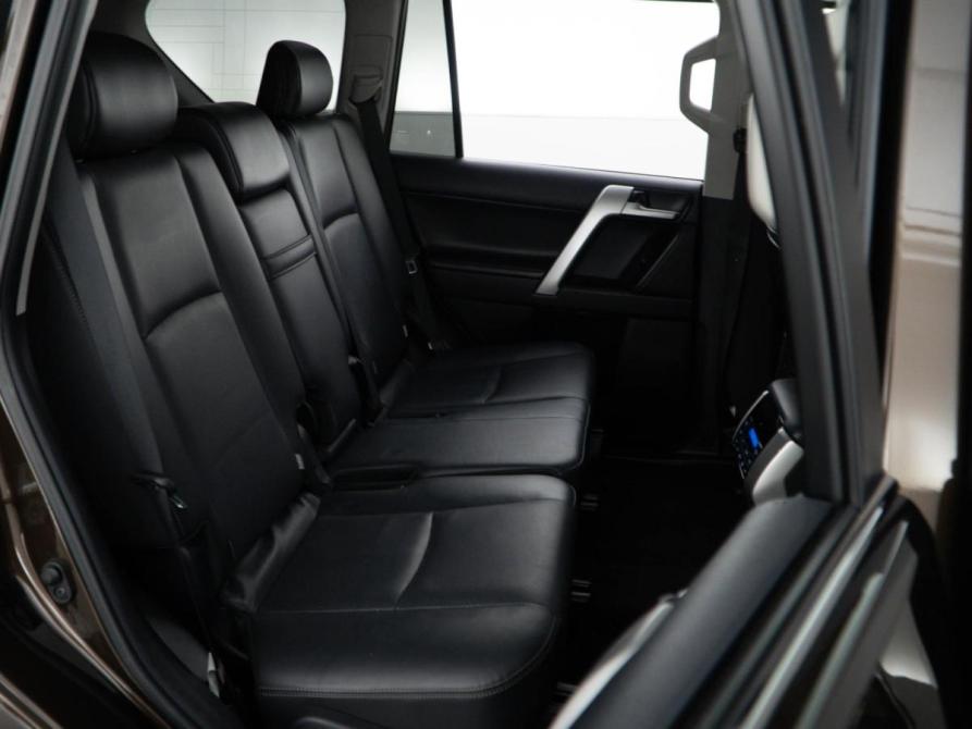 Toyota Land Cruiser Prado 150 Series Рестайлинг 2 Москва  - изображение 7