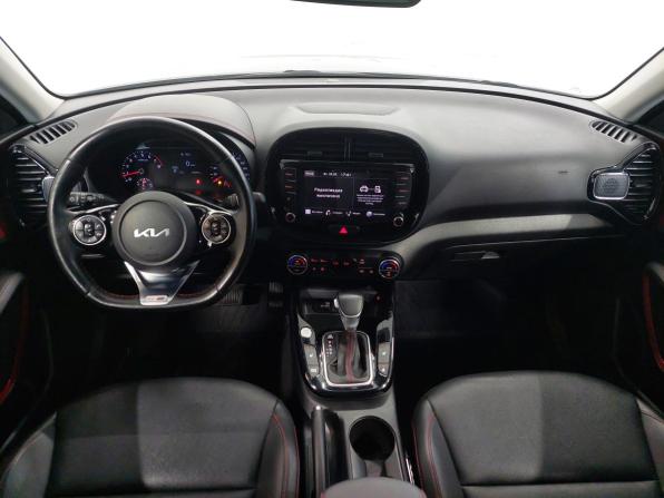 Kia Soul III Рестайлинг с пробегом 2022 года, цена 2 310 000 рублей, 65000 км, хэтчбек, Автокод Объявления