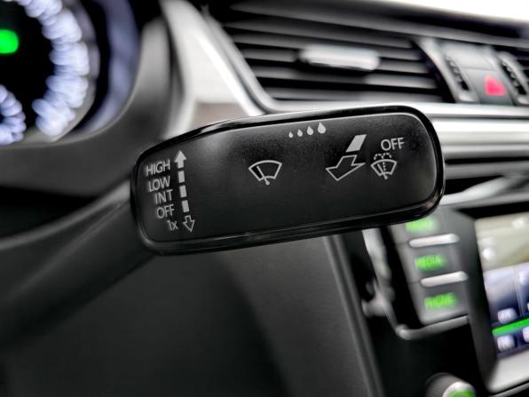 Skoda Rapid I с пробегом 2016 года, цена 1 185 000 рублей, 128013 км, лифтбек, Автокод Объявления