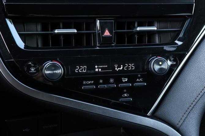 Toyota Camry VIII (XV70) Рестайлинг с пробегом 2022 года, цена 3 100 000 рублей, 109616 км, седан, Автокод Объявления