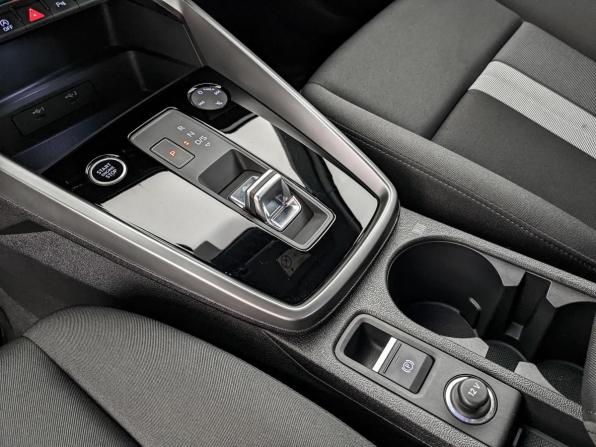 Audi A3 IV (8Y) с пробегом 2021 года, цена 3 150 000 рублей, 6392 км, седан, Автокод Объявления