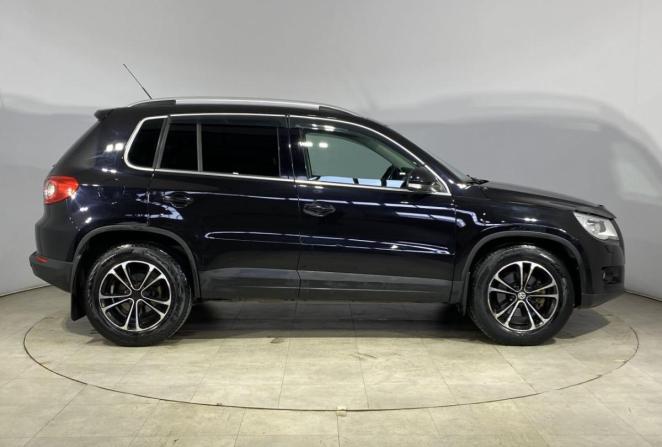 Volkswagen Tiguan I с пробегом 2010 года, цена 845 000 рублей, 246135 км, внедорожник, Автокод Объявления