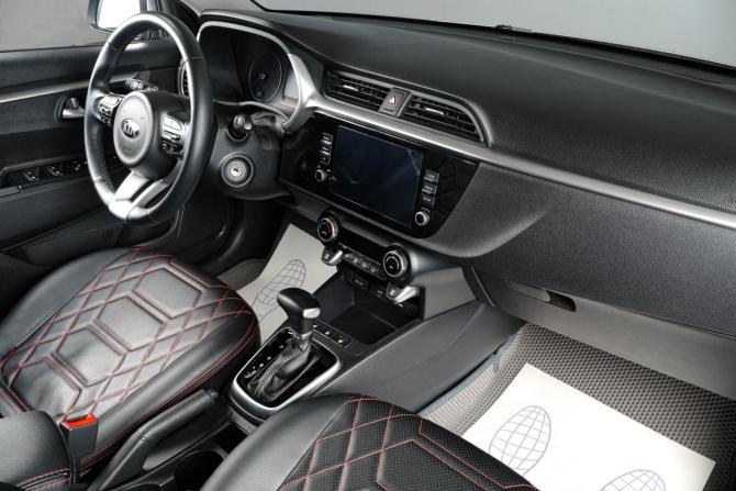 Kia Rio IV Рестайлинг с пробегом 2021 года, цена 1 829 000 рублей, 123100 км, хэтчбек, Автокод Объявления
