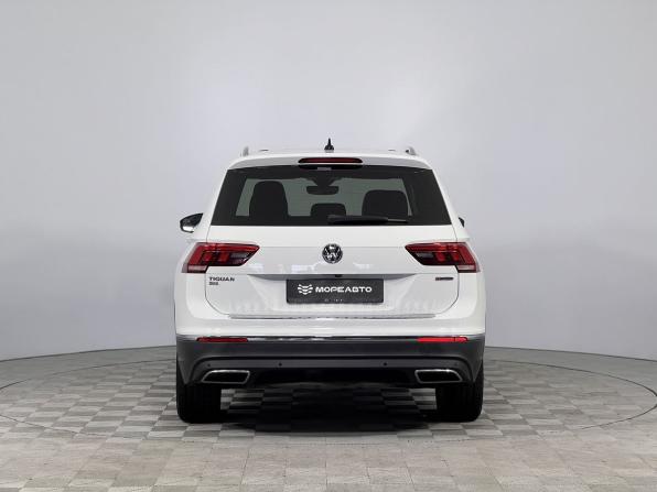 Volkswagen Tiguan II с пробегом 2018 года, цена 2 459 000 рублей, 71133 км, внедорожник, Автокод Объявления