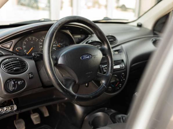 Ford Focus I Рестайлинг с пробегом 2005 года, цена 300 000 рублей, 261727 км, хэтчбек, Автокод Объявления