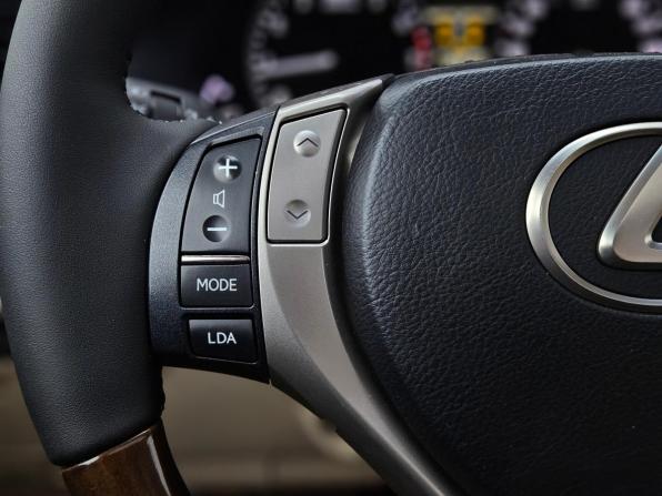 Lexus ES VI с пробегом 2013 года, цена 1 850 000 рублей, 203950 км, седан, Автокод Объявления