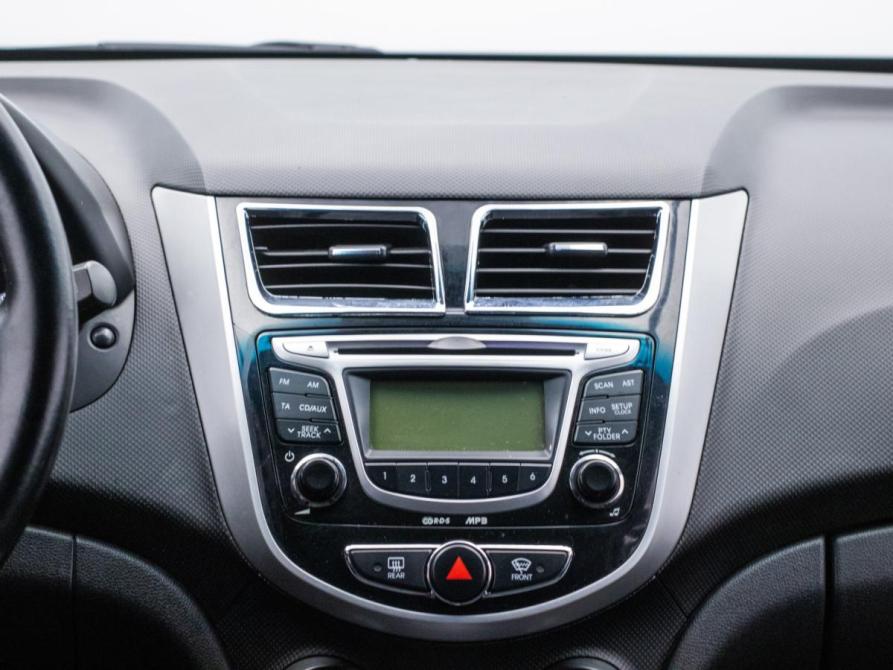 Hyundai Solaris I Москва  - изображение 14