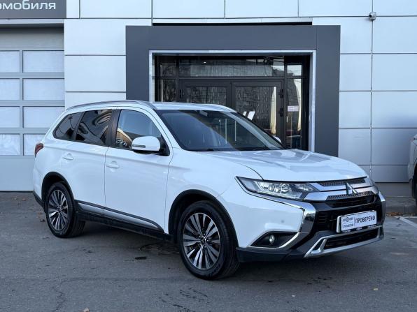 Mitsubishi Outlander III Рестайлинг 3 с пробегом 2019 года, цена 1 839 000 рублей, 170902 км, внедорожник, Автокод Объявления