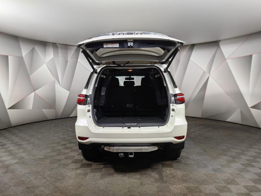 Toyota Fortuner II Рестайлинг Москва  - изображение 12